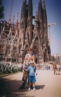 �������